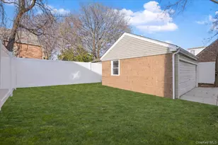 120-27 172nd St, Jamaica, NY 11434 - Photo 30