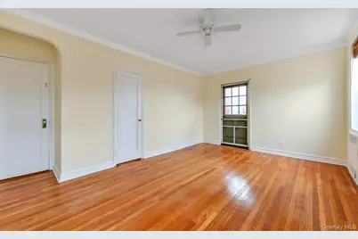 65-36 Wetherole St. #504, Rego Park, NY 11374 - Photo 8