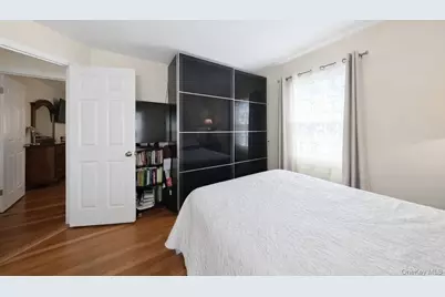 653 Odell Avenue, Yonkers, NY 10710 - Photo 32