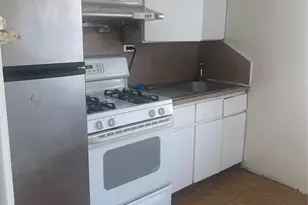 87-16 260th St, Floral Park, NY 11001 - Photo 2