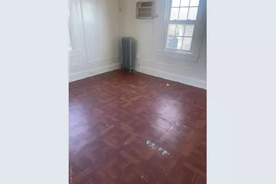 8716 260th Street, Floral Park, NY 11001 - Photo 4