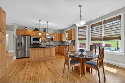62 Pembroke Drive, Glen Cove, NY 11542 - Photo 16