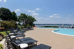 62 Pembroke Dr, Glen Cove, NY 11542 - Photo 36