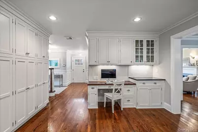 12 Whitehall Road, Rockville Centre, NY 11570 - Photo 12