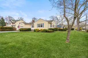 307 6th Ave, Saint James, NY 11780 - Photo 4