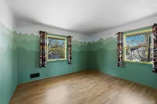 86 Soundview Dr, Port Jefferson, NY 11777 - Photo 10