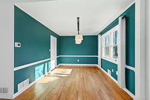 86 Soundview Dr, Port Jefferson, NY 11777 - Photo 4