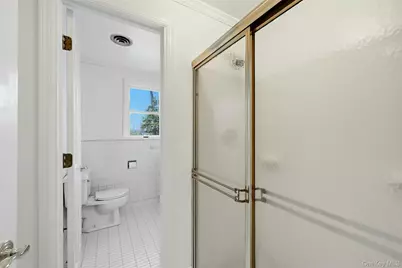 86 Soundview Drive, Port Jefferson, NY 11777 - Photo 16