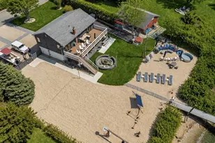 11 Cold Spring Ct, Southampton, NY 11968 - Photo 2