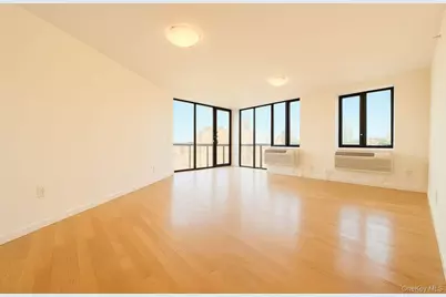 6070 Woodhaven Boulevard #4E, Elmhurst, NY 11373 - Photo 1