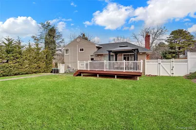 34 Hunter Place, Smithtown, NY 11787 - Photo 6