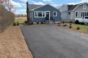 43 Abby Ln, Shirley, NY 11967 - Photo 4
