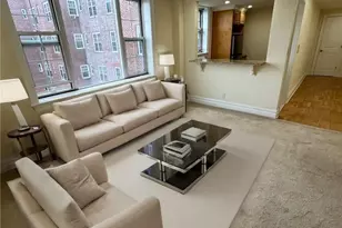 210 Pelham Rd, New Rochelle, NY 10805 - Photo 2