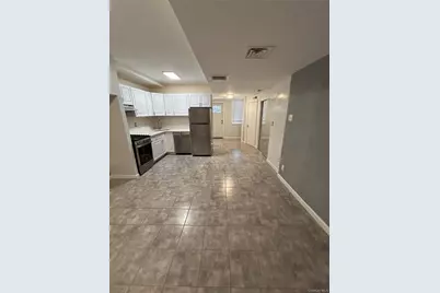 250 Huntington Avenue, Bronx, NY 10465 - Photo 2