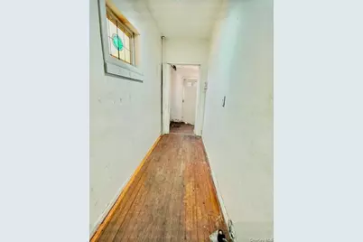 10433 142nd Street, Jamaica, NY 11435 - Photo 4