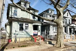 104-33 142nd St, Jamaica, NY 11435 - Photo 2