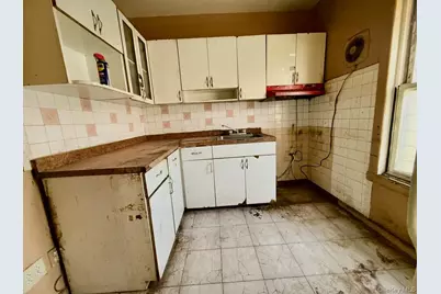 10433 142nd Street, Jamaica, NY 11435 - Photo 6