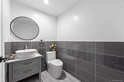 16 Mackay Way, Roslyn, NY 11576 - Photo 34