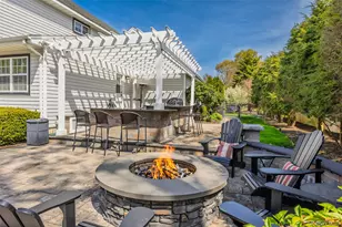 10 Clemens Ct, East Setauket, NY 11733 - Photo 34