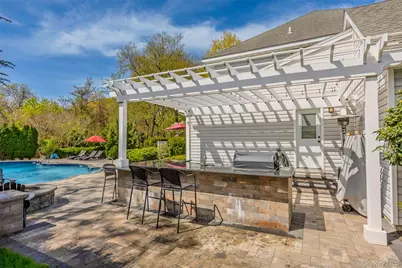 10 Clemens Court, East Setauket, NY 11733 - Photo 36
