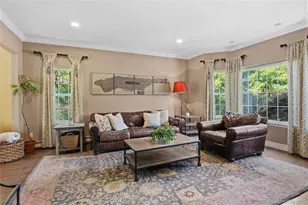 10 Clemens Ct, East Setauket, NY 11733 - Photo 8