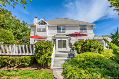 10 Clemens Court, East Setauket, NY 11733 - Photo 30