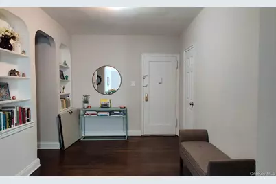 155-01 90th #3R, Jamaica, NY 11432 - Photo 2