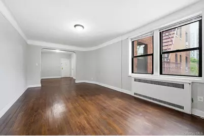 155-01 90th #3R, Jamaica, NY 11432 - Photo 2