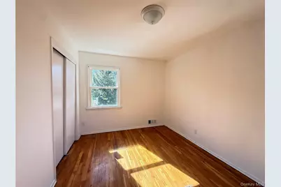 57-10 246th Place, Little Neck, NY 11362 - Photo 10