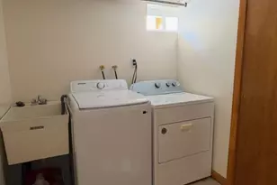 268 Schenck Ave, Great Neck, NY 11021 - Photo 16