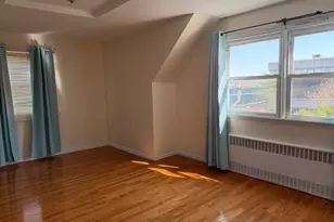 268 Schenck Ave, Great Neck, NY 11021 - Photo 12