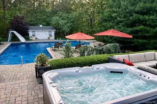 10 Messina Ave, Center Moriches, NY 11934 - Photo 4