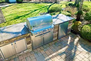 10 Messina Ave, Center Moriches, NY 11934 - Photo 8