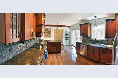 10 Messina Avenue, Center Moriches, NY 11934 - Photo 14