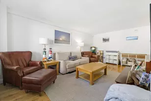 370 W Broadway, Long Beach, NY 11561 - Photo 4