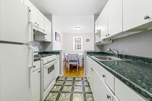 370 W Broadway, Long Beach, NY 11561 - Photo 8