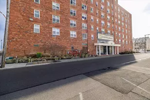 370 W Broadway, Long Beach, NY 11561 - Photo 30