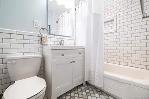 370 W Broadway, Long Beach, NY 11561 - Photo 12