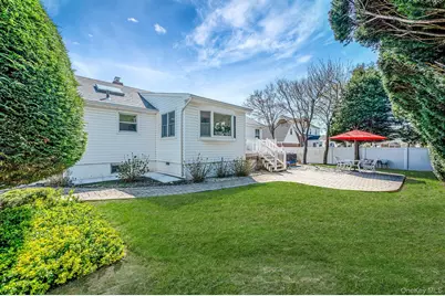 1672 Eyre Place, North Bellmore, NY 11710 - Photo 10