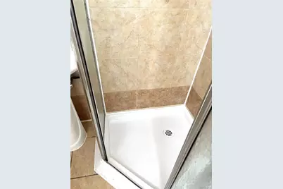 8281 88th Place, Glendale, NY 11385 - Photo 10