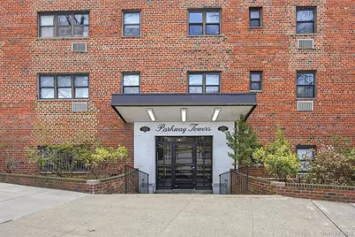 1910 Pelham Parkway S #4E, Bronx, NY 10461 - Photo 8