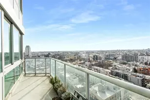 4705 Center Blvd, Long Island City, NY 11109 - Photo 4