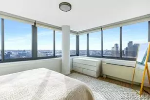 4705 Center Blvd, Long Island City, NY 11109 - Photo 6