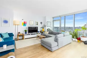 4705 Center Blvd, Long Island City, NY 11109 - Photo 8
