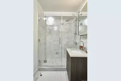 4705 Center Boulevard, Long Island City, NY 11109 - Photo 12