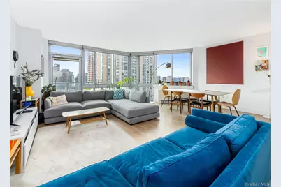 4705 Center Boulevard, Long Island City, NY 11109 - Photo 1