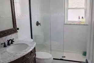 289 Roselle St, Mineola, NY 11501 - Photo 8