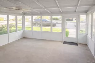 289 Roselle St, Mineola, NY 11501 - Photo 18