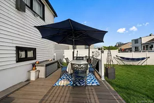 13 Noon Pl, Freeport, NY 11520 - Photo 24