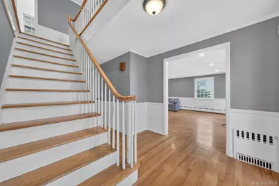 4 Scenic Drive, Poughkeepsie, NY 12603 - Photo 4